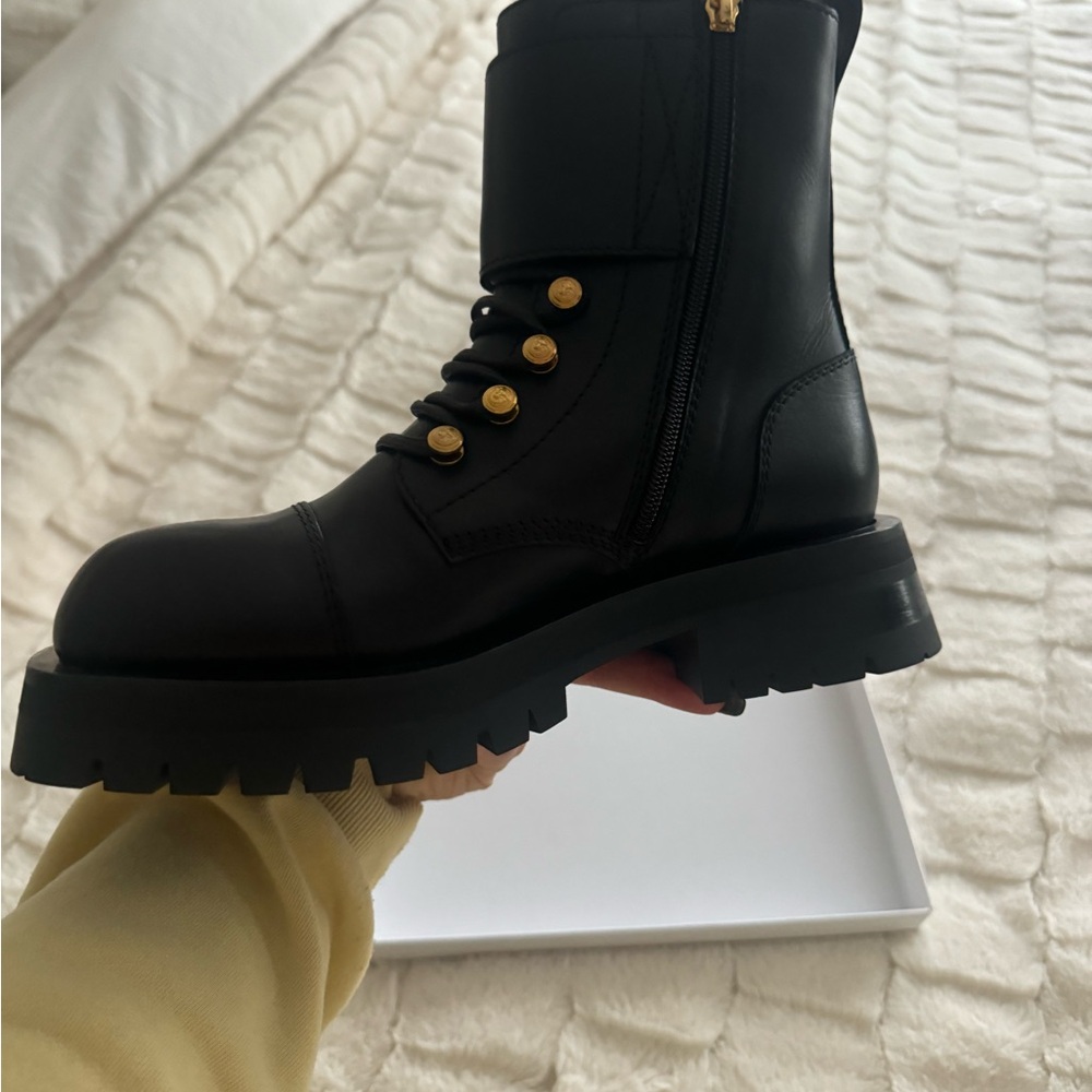 Original Balmain black Leather Ankle Boots with Gold Accents - Picture 3 of 10